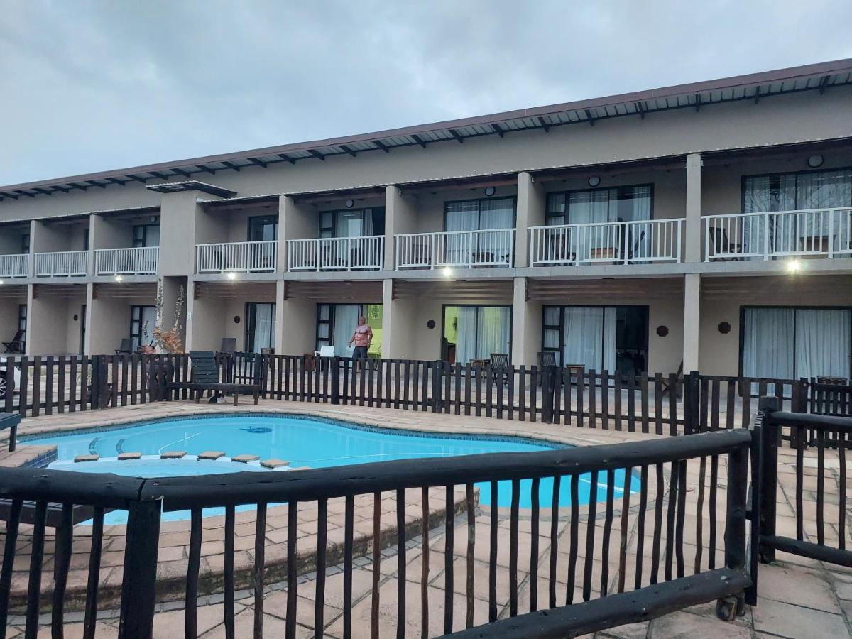Hippo Lodge Apartments Saint Lucia Estuary Exteriör bild
